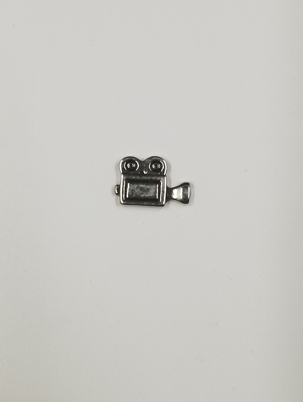 [SOUTH HILL] 🎥 Mini Movie Camera Metal Locket Charm